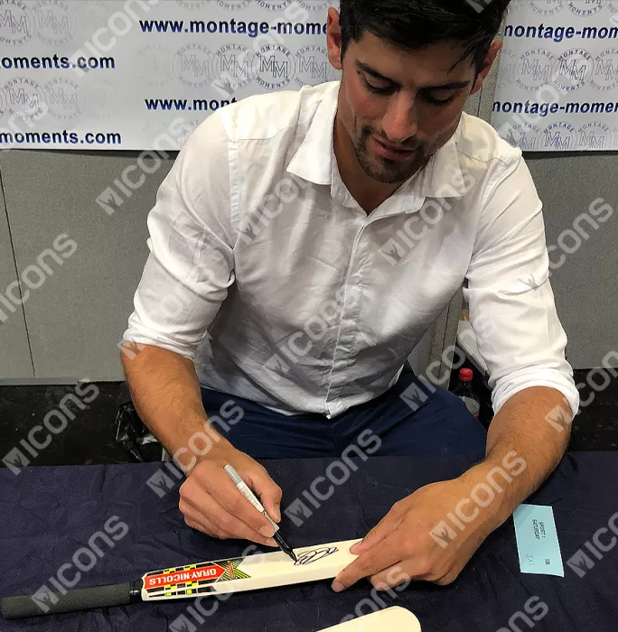 Alastair Cook Signed Mini Yellow Gray-Nicolls Cricket Bat