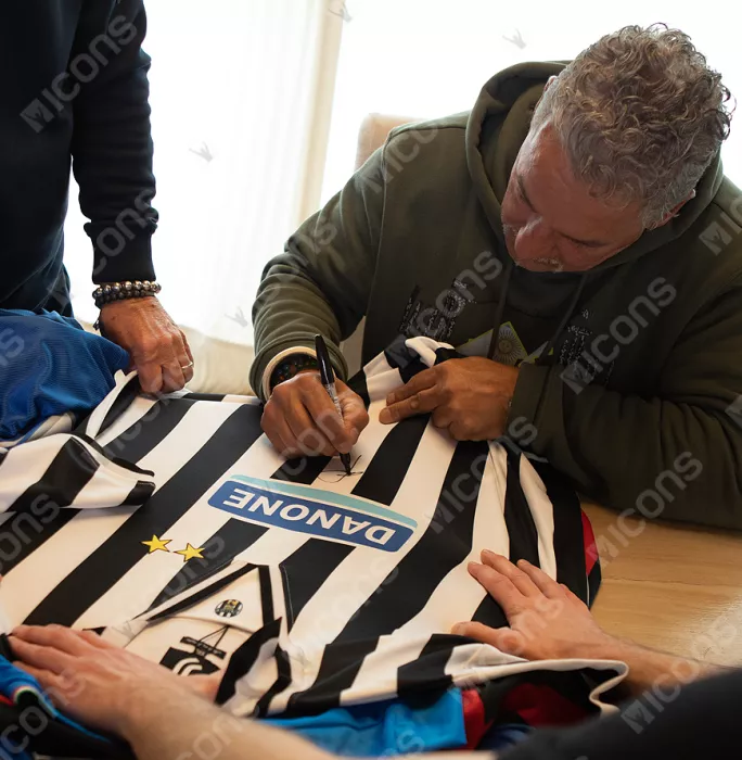 Alessandro Del Piero & Roberto Baggio Signed Juventus 1994-95 Home Shirt In Classic Frame