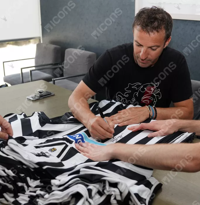 Alessandro Del Piero & Roberto Baggio Signed Juventus 1994-95 Home Shirt In Classic Frame