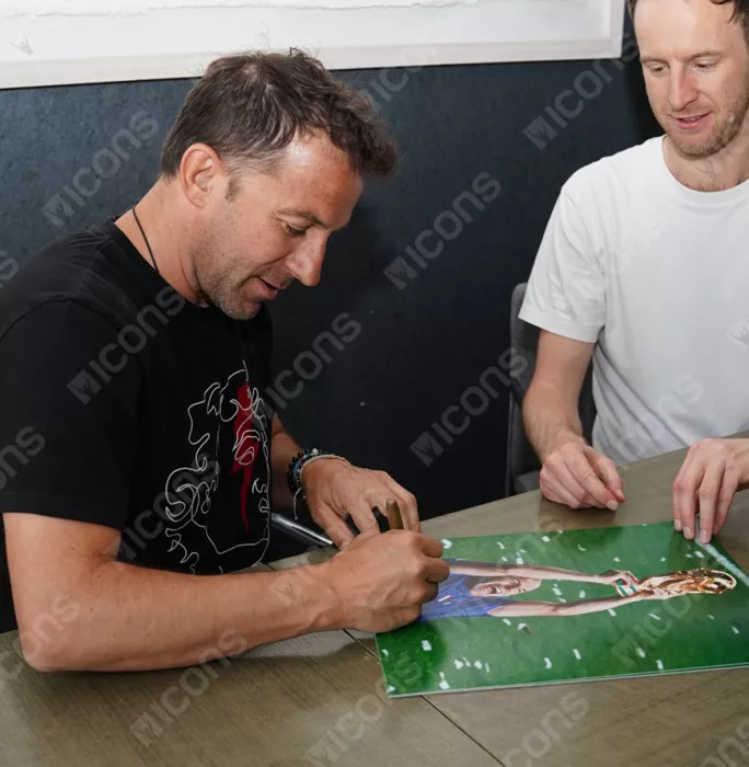 Alessandro Del Piero Signed Italy Photo: 2006 FIFA World Cup Winner – Number 10 Signature Edition