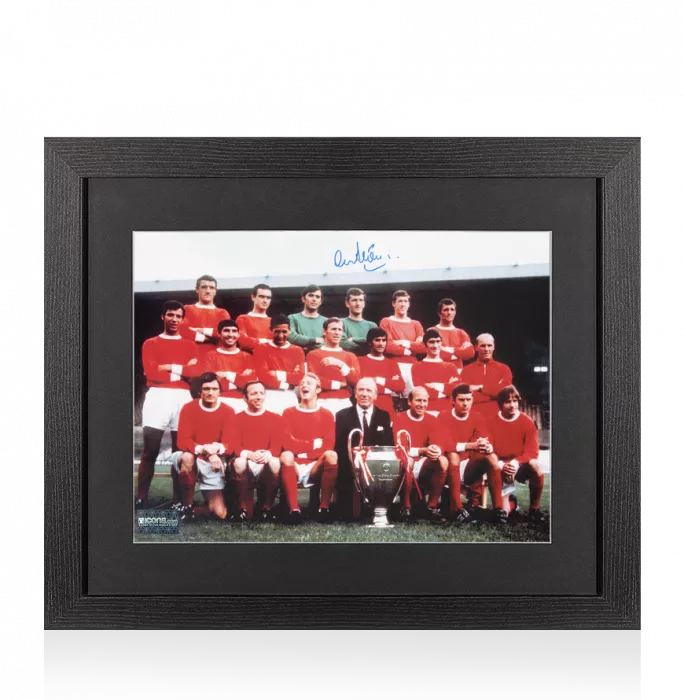 Alex Stepney Signed Manchester United Team Print In Black Wooden Frame