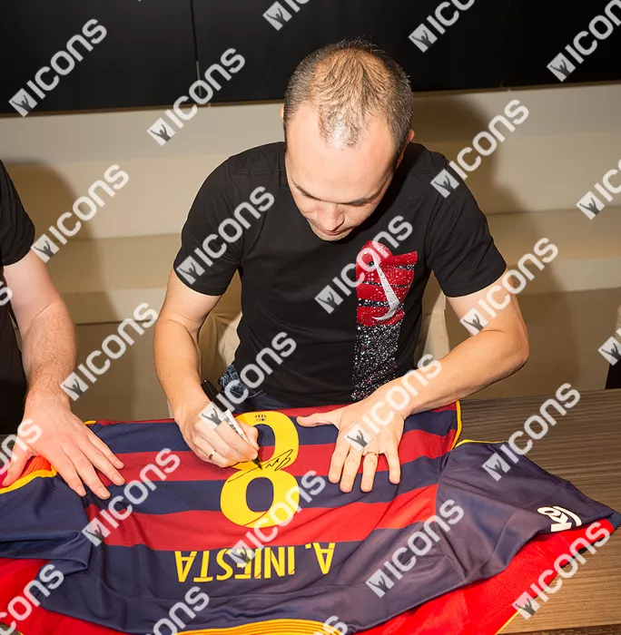 Andres Iniesta Back Signed FC Barcelona 2015-16 Home Shirt In Classic Frame