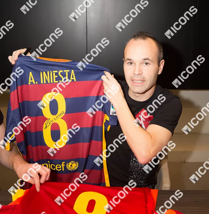Andres Iniesta Back Signed FC Barcelona 2015-16 Home Shirt In Classic Frame