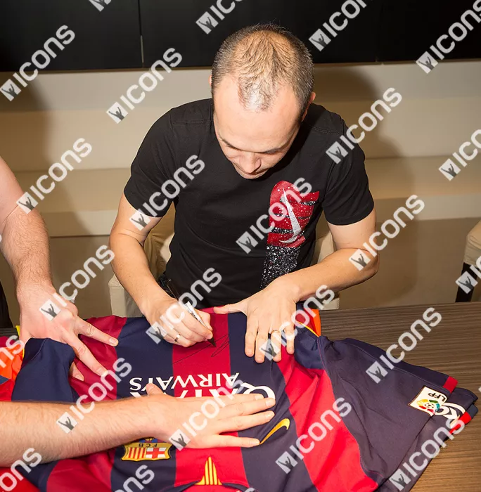 Andres Iniesta Front Signed FC Barcelona 2014-15 Shirt With UCL Final Text In Classic Frame