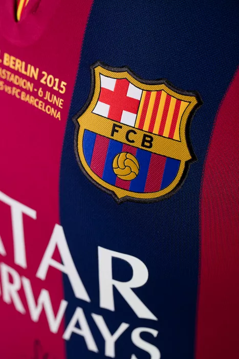 Andres Iniesta Front Signed FC Barcelona 2014-15 Shirt With UCL Final Text In Classic Frame