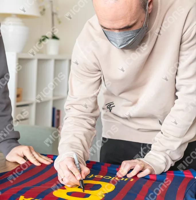 Andres Iniesta Official FC Barcelona Front Signed And Framed 2011-12 Home Shirt