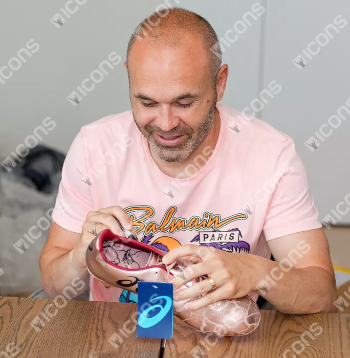 Andres Iniesta Signed Rose Asics Menace Boot In Acrylic Case