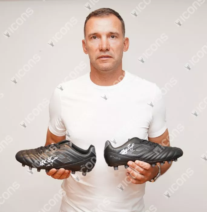 Andriy Shevchenko Signed Black Lotto Stadio III Boot In Acrylic Case