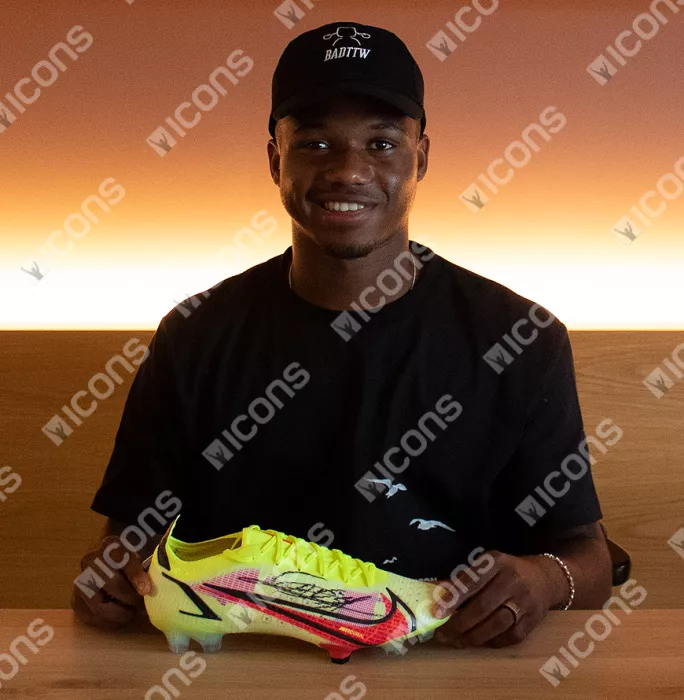 Ansu Fati Signed Nike Mercurial Vapor XIV Elite Boot In Acrylic Case
