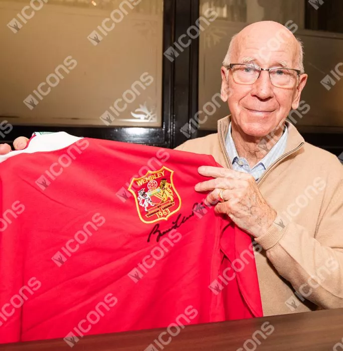 Bobby Charlton Front Signed Manchester United Home Shirt: 1963 FA Cup Final Edition In Classic Frame