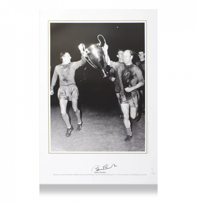 Bobby Charlton Signed Manchester United 1968 European Cup Final Photo
