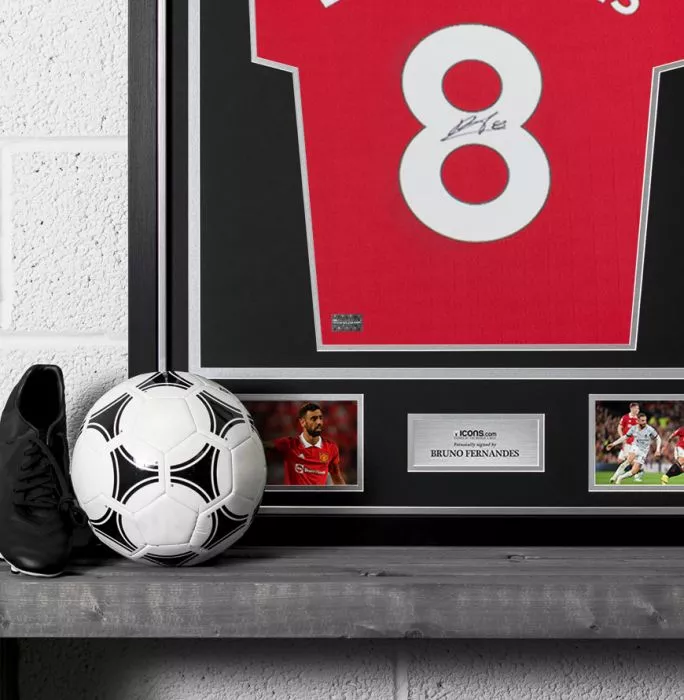 Bruno Fernandes Back Signed Manchester United 2022-23 Home Shirt With Fan Style Number In Classic Frame