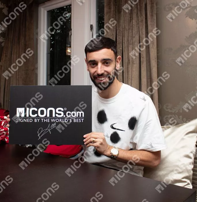 Bruno Fernandes Front Signed Manchester United 2020-21 Home Shirt In Classic Frame