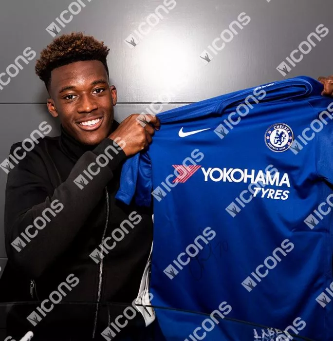 Callum Hudson-Odoi Front Signed Chelsea 2017-18 Home Shirt In Classic Frame