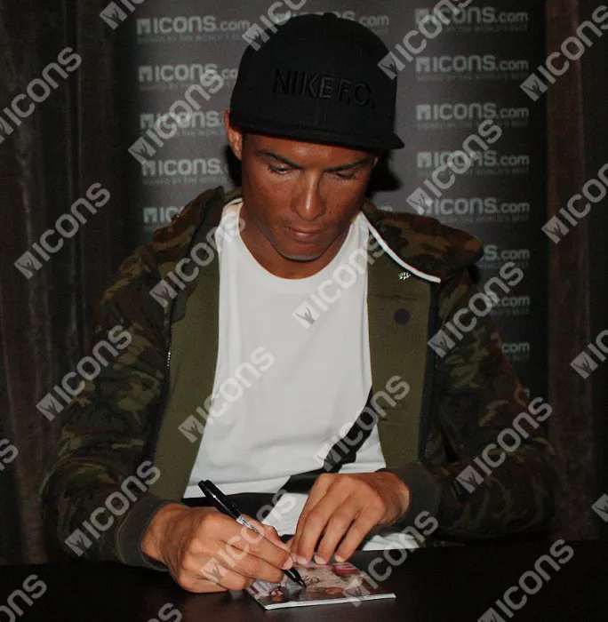 Cristiano Ronaldo Signed Mini Real Madrid Photo: 2014 UEFA Champions League Winner