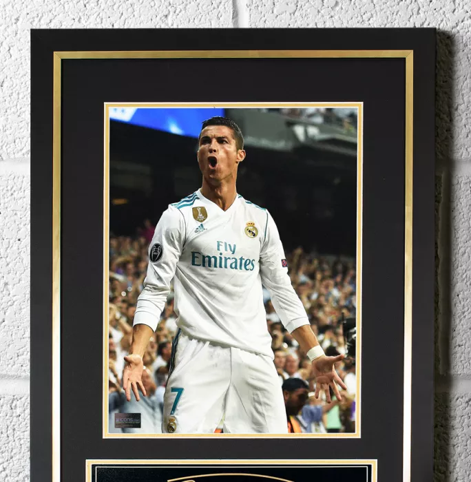 Cristiano Ronaldo Signed Plaque And Photo Frame: Real Madrid CF Legend