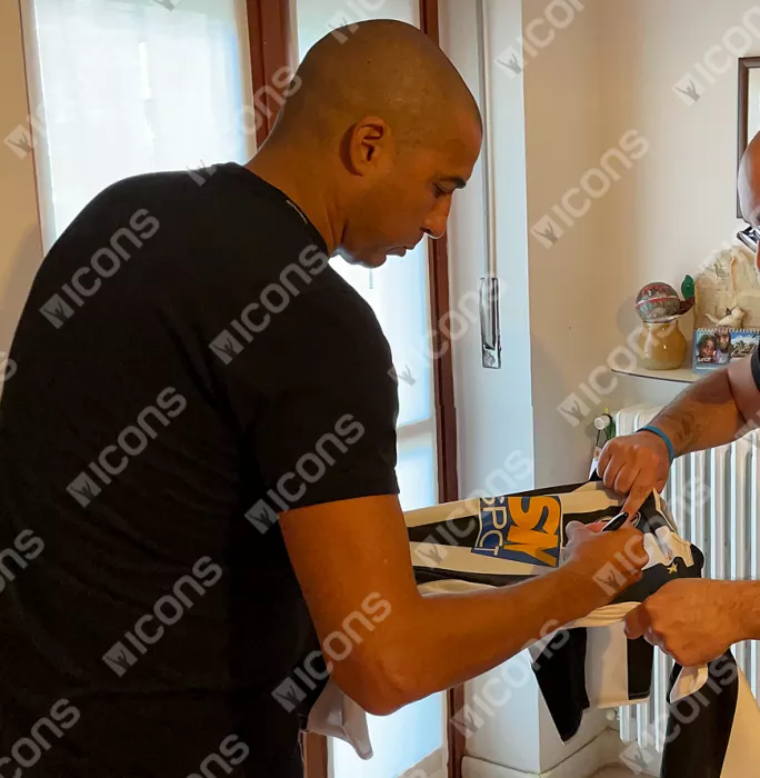 David Trezeguet Front Signed Juventus 2004-05 Home Shirt In Hero Frame: Option 1