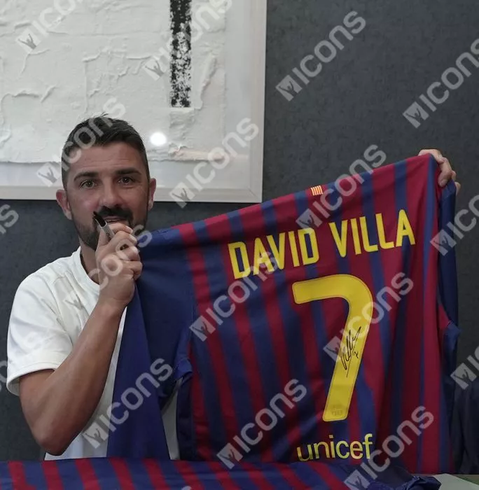 David Villa Official FC Barcelona Back Signed And Framed 2011-12 Home Shirt - Long Sleeved