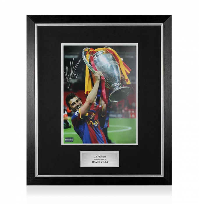 David Villa Signed FC Barcelona Photo In Premium Photo Frame: UEFA Champions League Winner