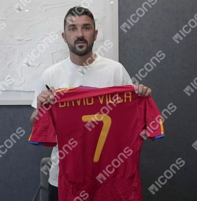 David Villa Signed Spain 2010 Home Shirt Inscription - "2010 FIFA World Cup Winner" In Hero Frame: Option 1