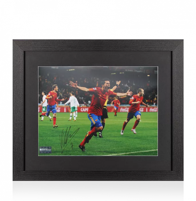 David Villa Signed Spain Photo In Black Wooden Frame: FIFA World Cup Goal