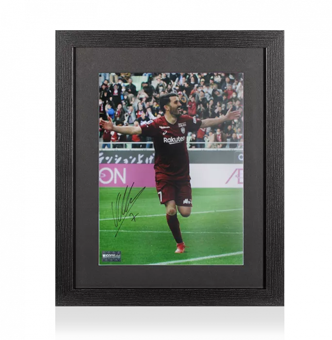 David Villa Signed Vissel Kobe Photo In Black Wooden Frame