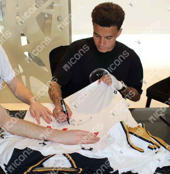 Dele Alli Front Signed Tottenham Hotspur 2016-17 Home Shirt In Classic Frame