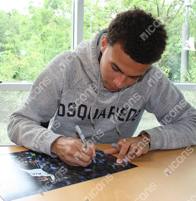 Dele Alli Signed Tottenham Hotspur Photo: Fans' Favourite With "Happy Birthday" Inscription
