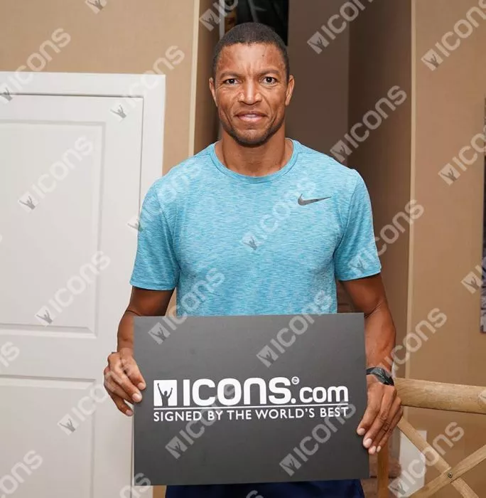 Dida Signed AC Milan Photo In Black Wooden Frame