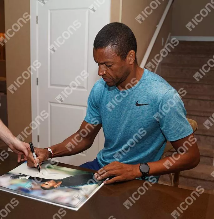 Dida Signed Brazil Photo In Premium Photo Frame
