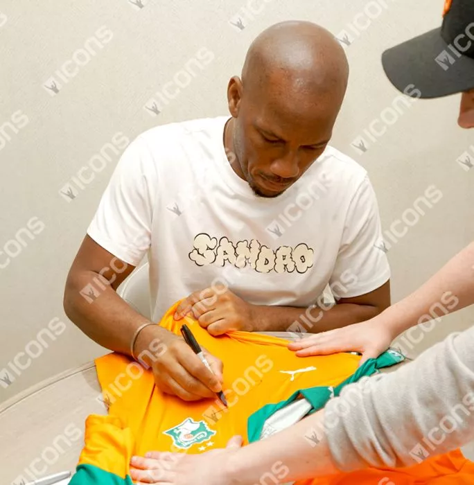 Didier Drogba Front Signed Ivory Coast 2016-17 Home Shirt In Hero Frame: Option 1
