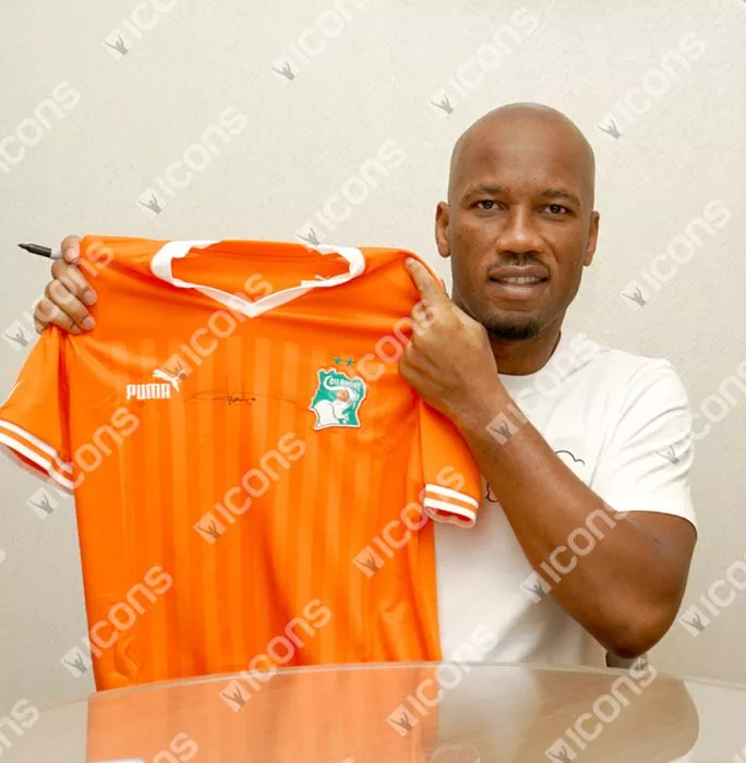 Didier Drogba Front Signed Ivory Coast 2022-23 Home Shirt In Hero Frame: Option 1