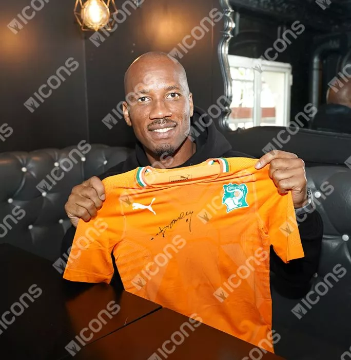 Didier Drogba Front Signed Ivory Coast 2022 Home Shirt In Classic Frame