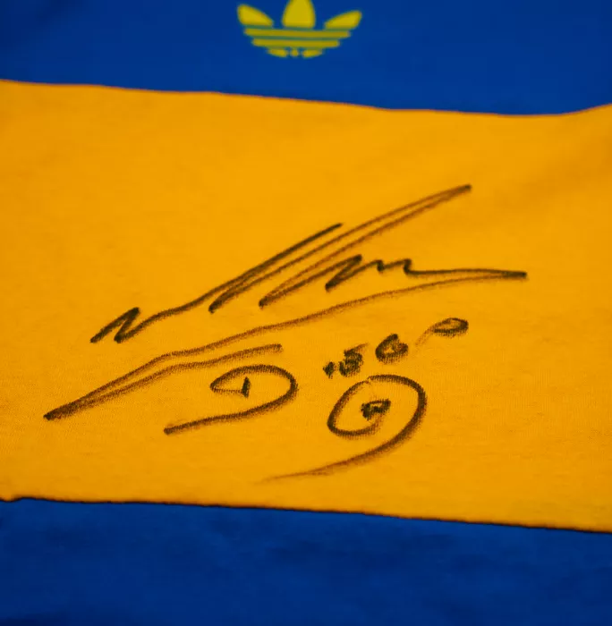 Diego Maradona Front Signed Boca Juniors 1981-82 Home Shirt In Hero Frame: Option 1