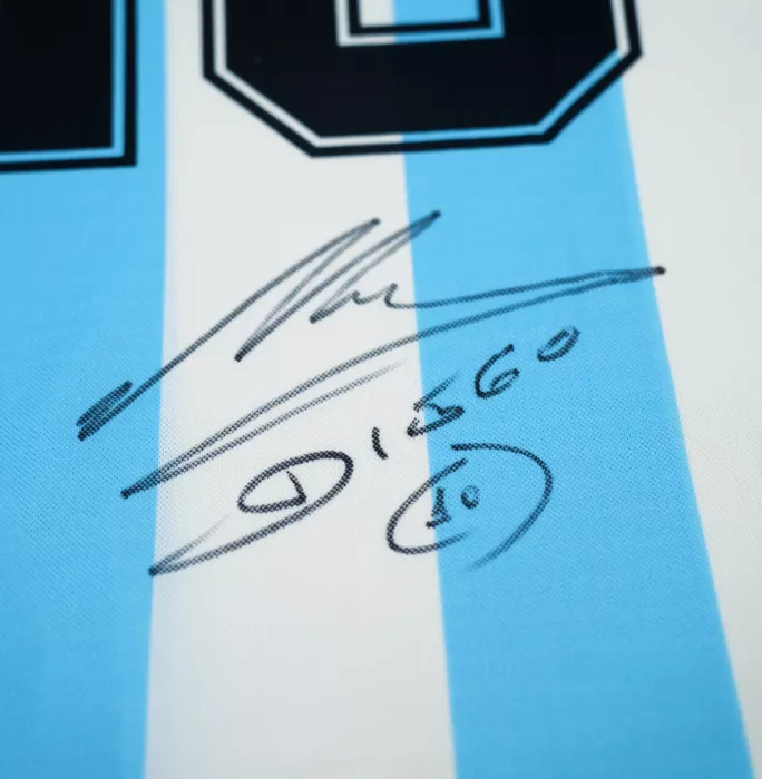 Diego Maradona Official 1986 FIFA World Cup™ Back Signed And Framed Argentina 1986 Home Shirt