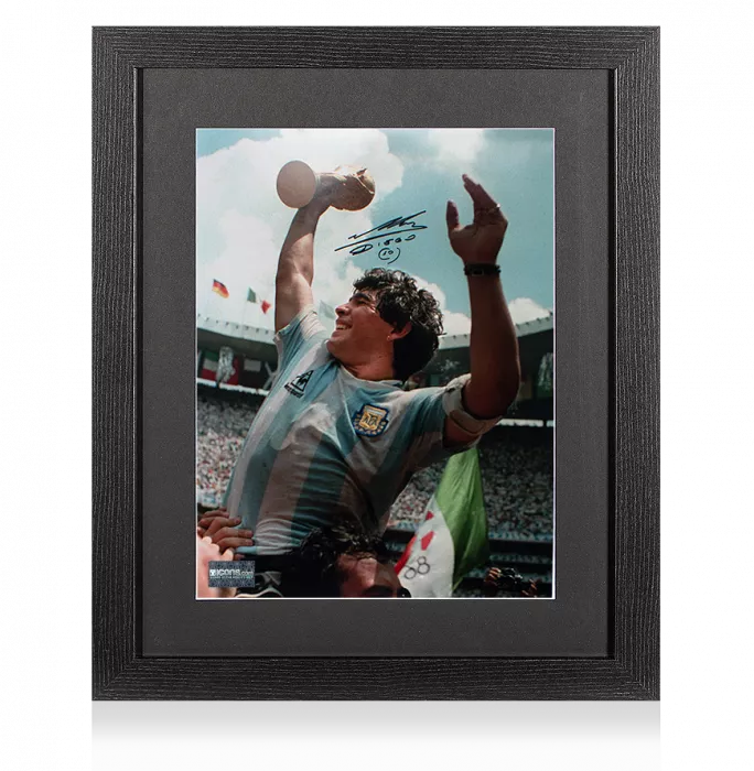 Diego Maradona Signed Argentina Photo In Black Wooden Frame: 1986 FIFA World Cup Winner