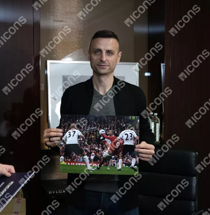 Dimitar Berbatov Signed Manchester United Photo In Premium Photo Frame: Overhead Kick V Liverpool - Signed In Silver