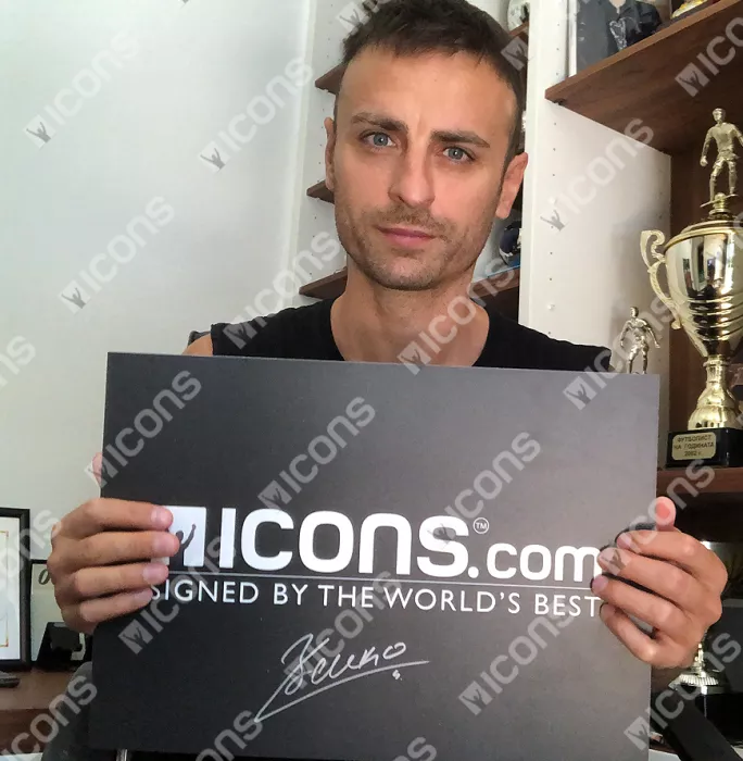 Dimitar Berbatov Signed Tottenham Hotspur Home Shirt Home Shirt In Hero Frame: Option 1