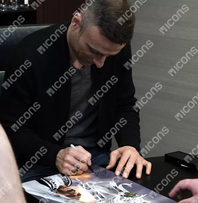 Dimitar Berbatov Signed Tottenham Hotspur Photo In Black Wooden Frame: Carling Cup Winner