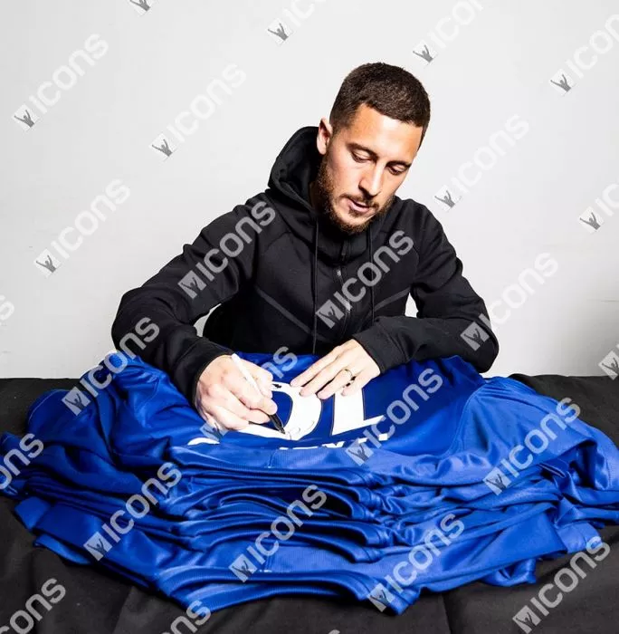 Eden Hazard Back Signed Chelsea 2017-18 Home Shirt In Classic Frame