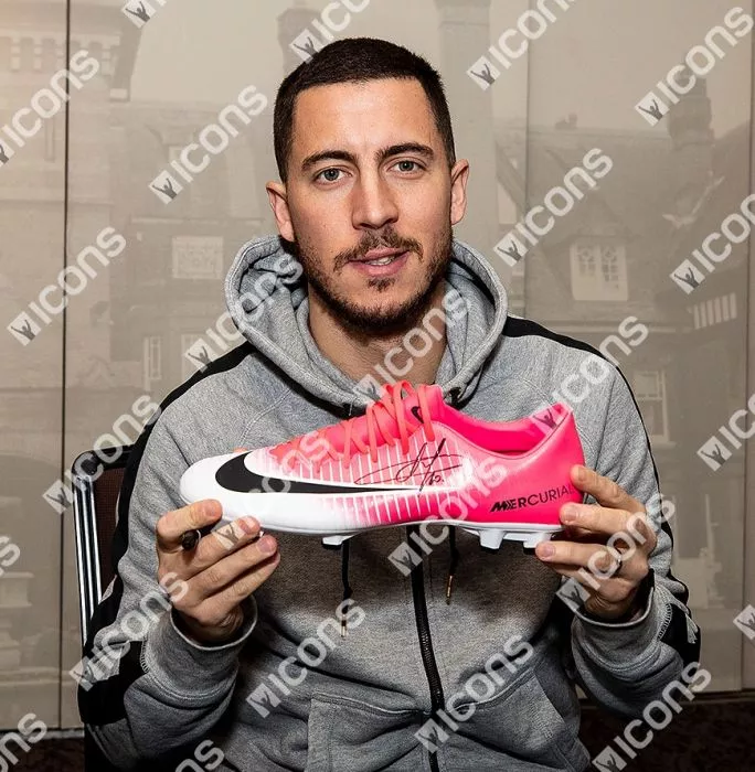 Eden Hazard Signed Pink And White Nike Mercurial Vapor XI Boot In Bubble Frame: Option 1