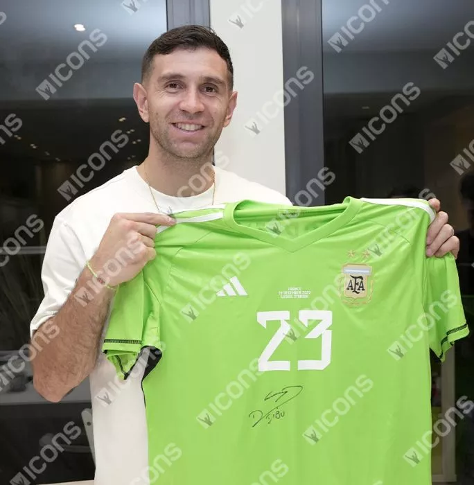 Emiliano Martinez Front Signed Argentina 2022 Home Goalkeeper Shirt In Hero Frame: Option 1