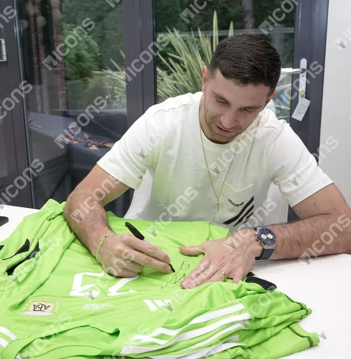 Emiliano Martinez Official 2022 FIFA World Cup™ Front Signed And Hero Framed Argentina 2022 Home Goalkeeper Shirt