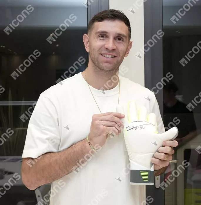 Emiliano Martinez Signed Adidas Predator Goalkeeper Glove