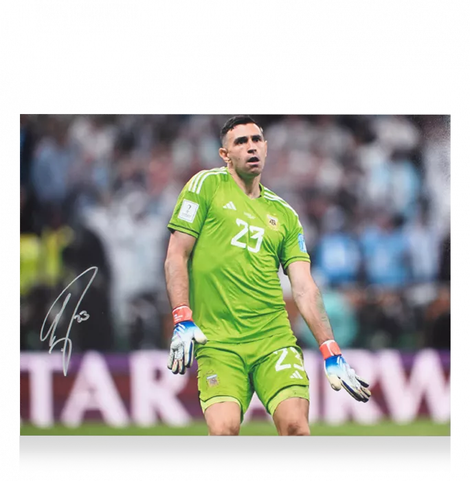 Emiliano Martinez Signed Argentina Photo: 2022 FIFA World Cup Final