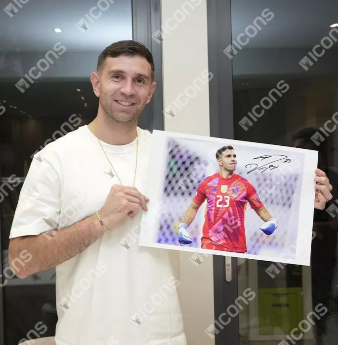 Emiliano Martinez Signed Argentina Photo In Black Wooden Frame: Copa America 2024