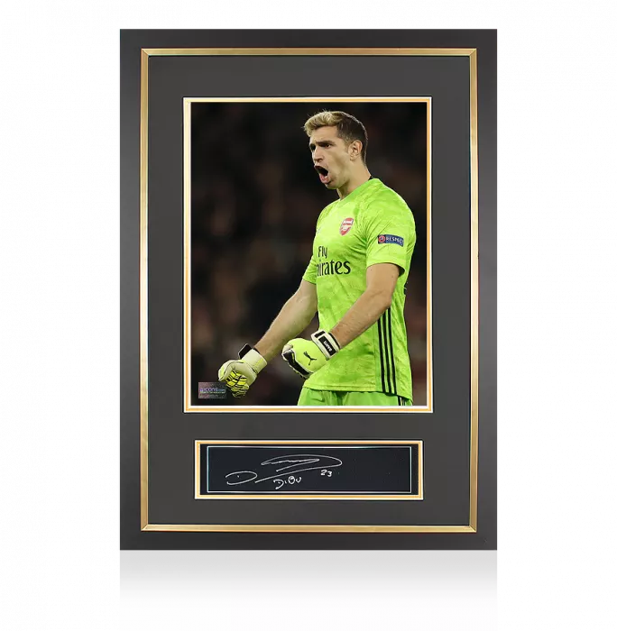 Emiliano Martinez Signed Plaque and Photo Frame: Arsenal Legend