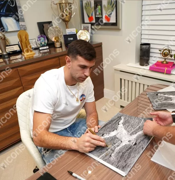 Emiliano Martinez Signed Tribute Artwork In Black Wooden Frame: Iconic 2022 FIFA World Cup Final Save