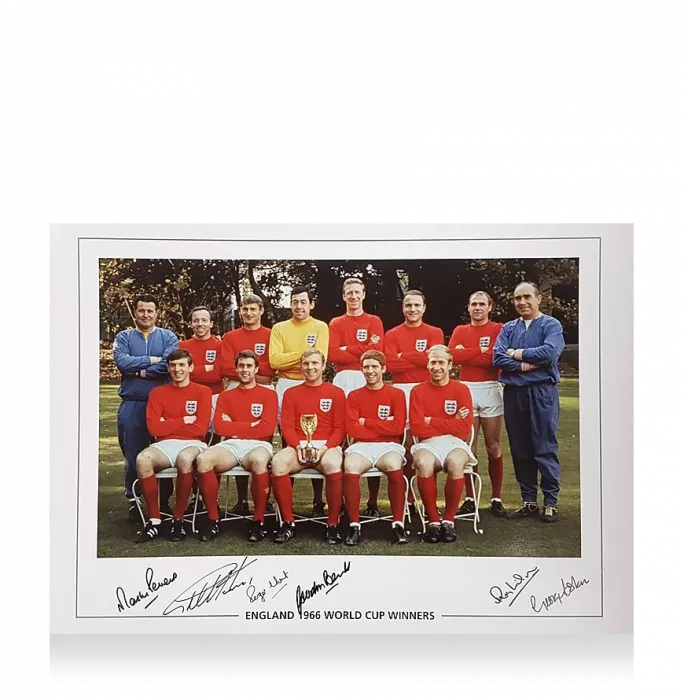 England Multi Signed Photo: 1966 England World Cup Winners