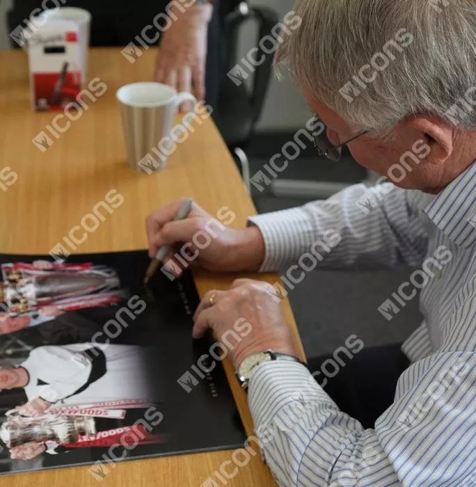 Eric Cantona Dual Signed Photo 1996 Double Season With Sir Alex Ferguson In Premium Photo Frame